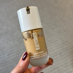 Beautycounter Skin Twin Medium 350 foundation
